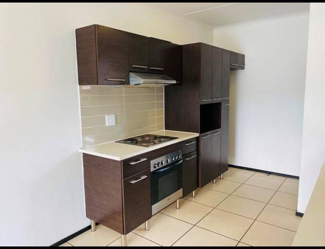 2 BEDROOM PROPERTY TO RENT IN NOORDWYK